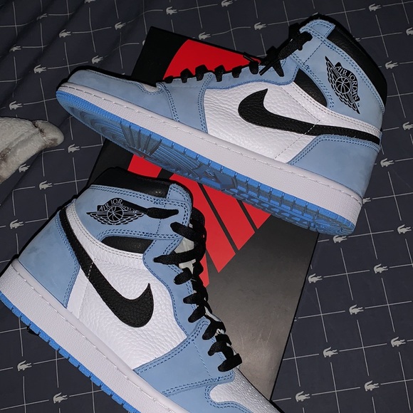 Jordan 1 University Blue UA - Picture 3 of 5